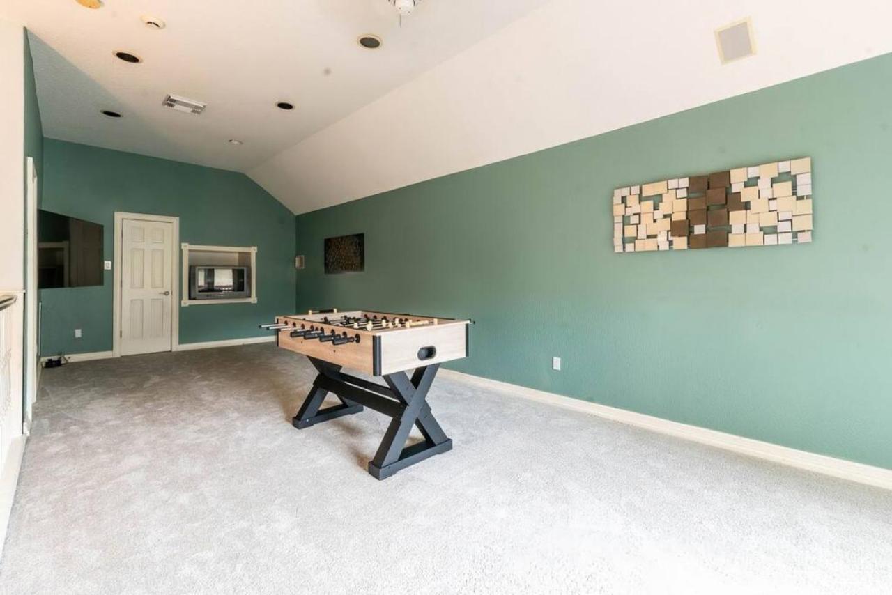 Huge 6 Bedroom With Pool, Spa, 85 Inch Tv, Game Room Хюстън Екстериор снимка